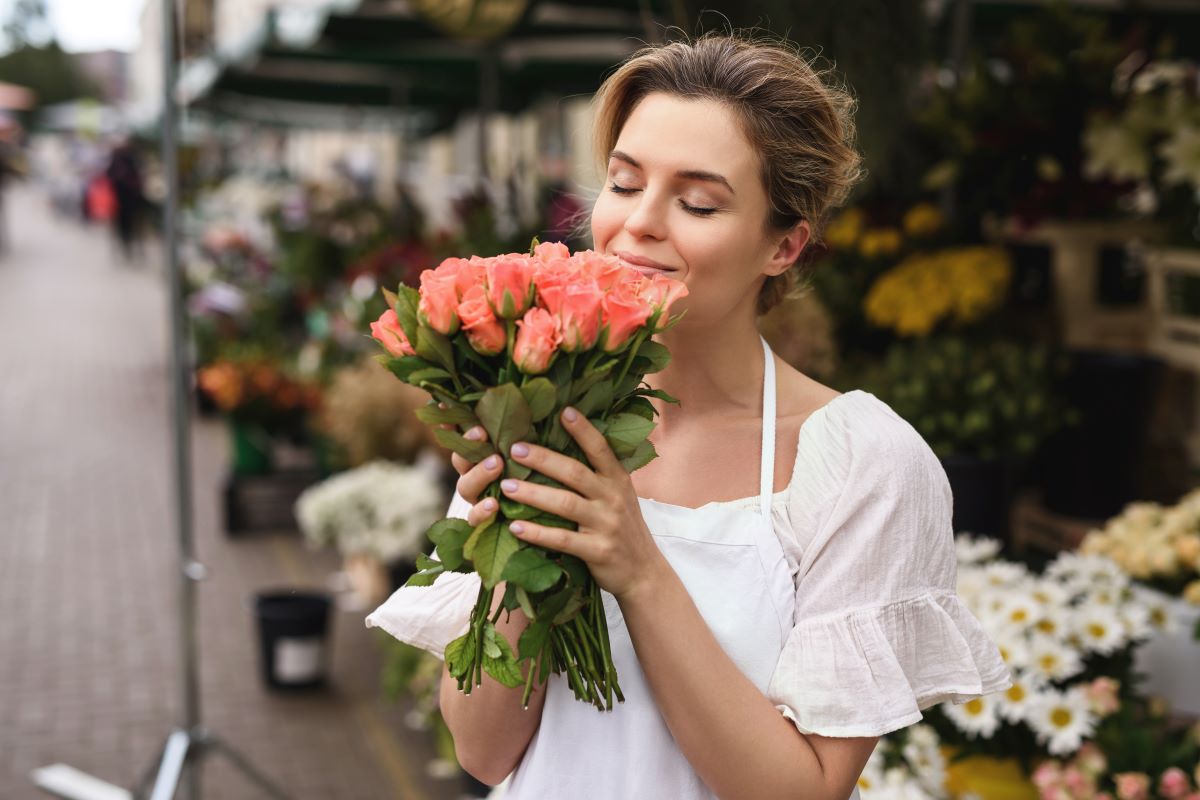 8 flori care miros frumos. Parfumul lor va inmiresma orice incapere