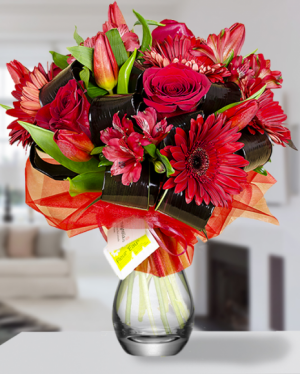 1448620874buchet_cu_flori_rosii_465_580