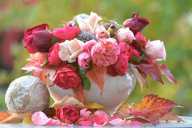 Flori pentru onomastică. 3 idei de cadouri