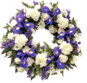 Classic wreath with white and violet flowers
