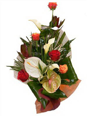 Bouquet with anthurium, callas, roses