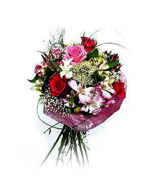 Bouquet with pink roses and white flowers