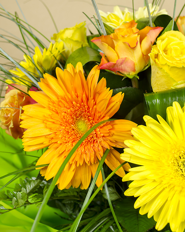 Bouquet with yellow flowers 
