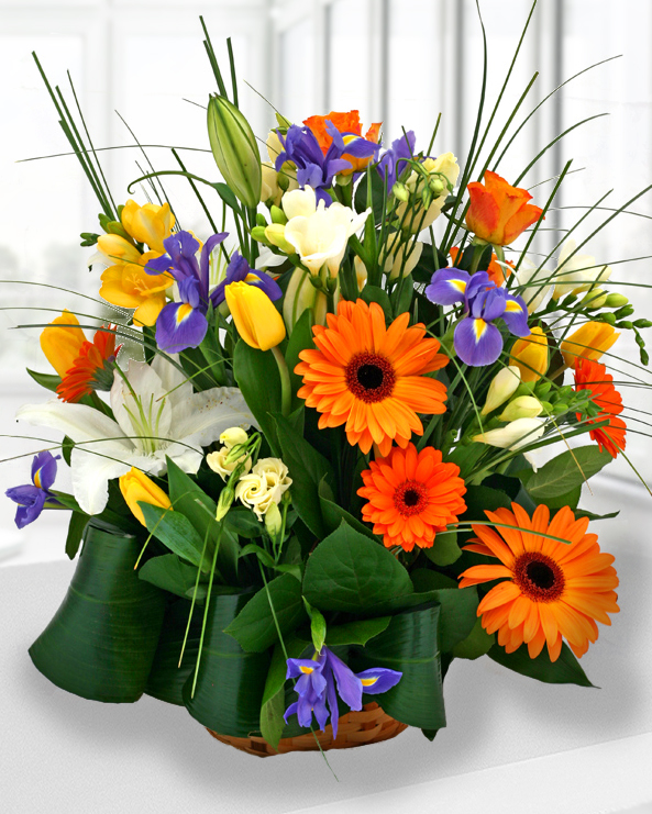 Spring floral basket with flower mix
