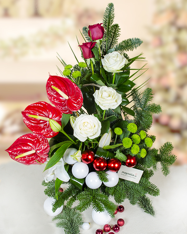 Christmas arrangement with anthurium and roses