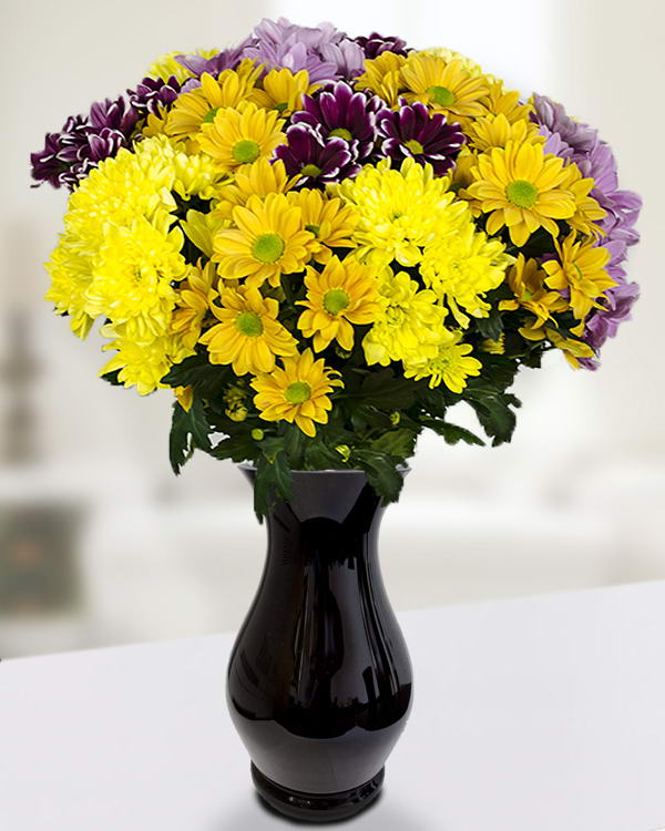 Bouquet with 15 multicolored chrysanthemums