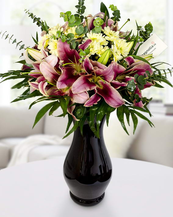 Bouquet with imperial lilies and chrysanthemums