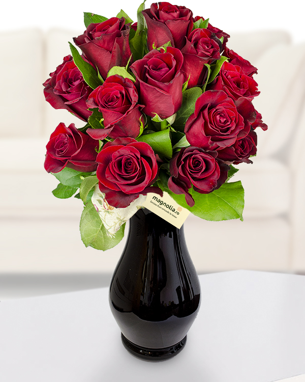 Bouquet with 17 red roses