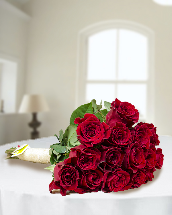 Bouquet with 15 red roses