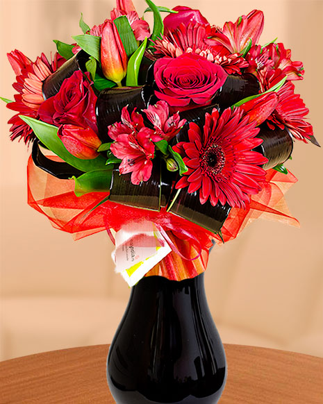 Bouquet with red flowers