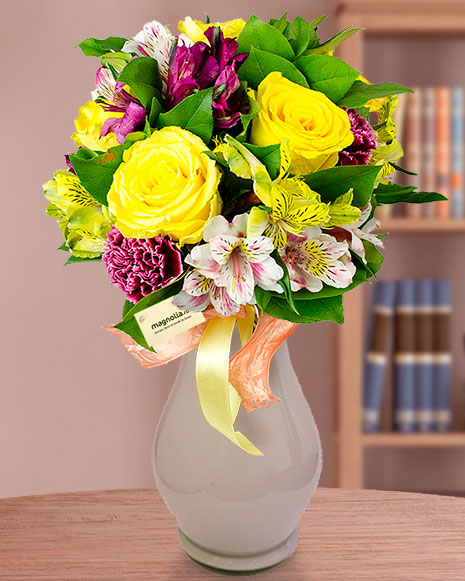 Bouquet of carnations and roses