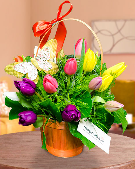 Basket with multicolored tulips