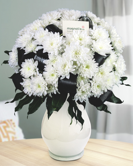 White chrysanthemums bouquet