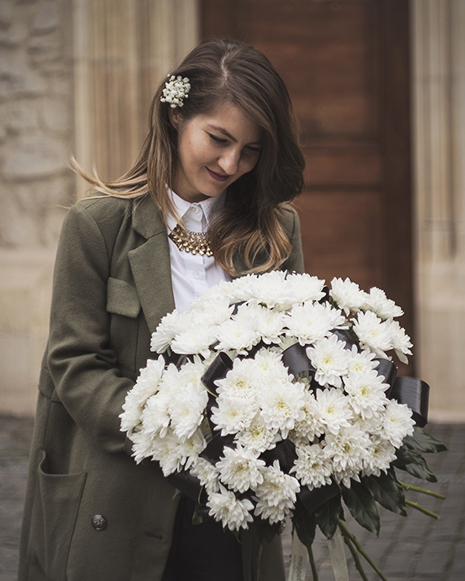 White chrysanthemums bouquet