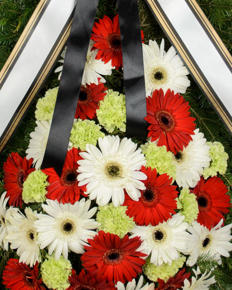 Funeral wreath with gerberas and carnations