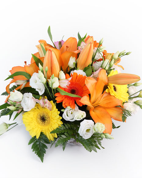 Basket with lilies and gerberas