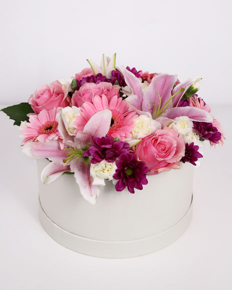 Cutie cu flori roz