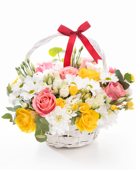 Basket with chrysanthemums and roses
