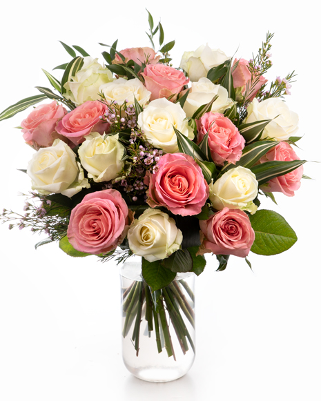 Classic bouquet with pink and white roses