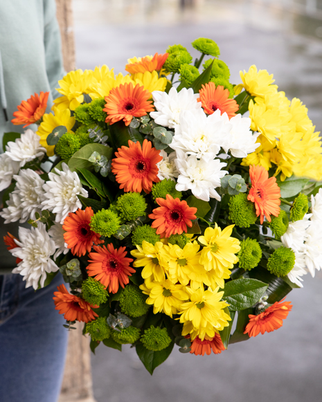 Bouquet of chrysanthemums and gerbera
