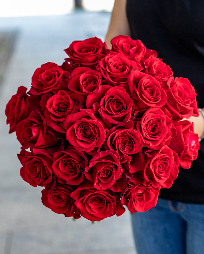 Bouquet with 23 red roses