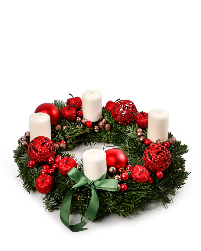 Wreath of fir and accessories