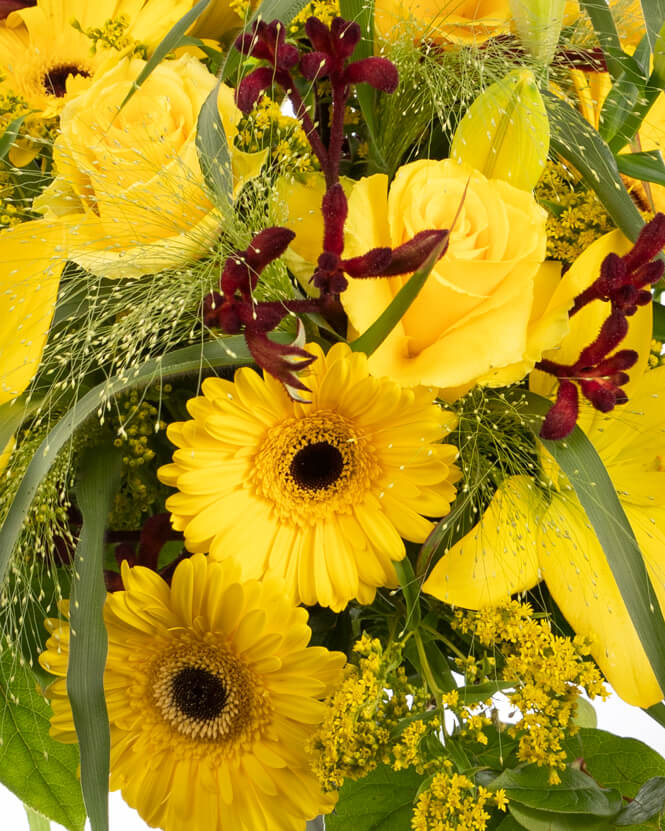 Yellow flowers bouquet