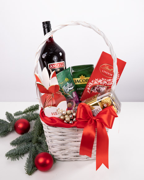 Basket gift for ladies