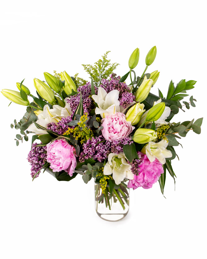 Buchet de flori cu liliac