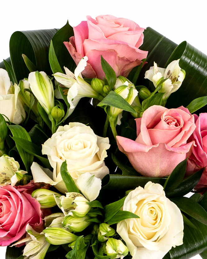 Rose bouquet and cheese box