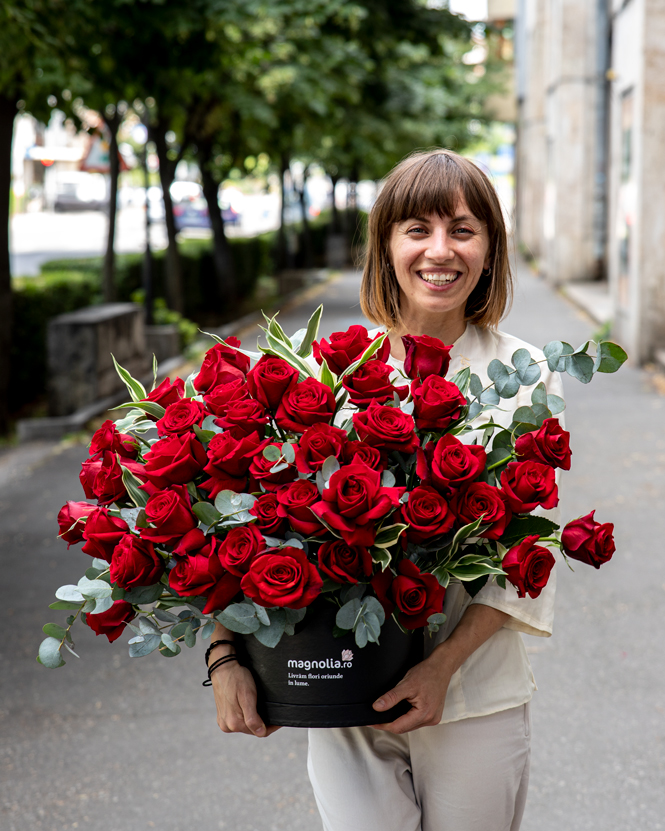 Red rose arrangement