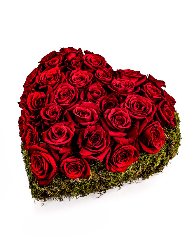 Red rose heart arrangement