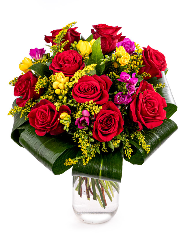 Bouquet of freesias and roses
