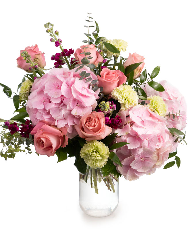 Buchet cu trandafiri roz și hortensie