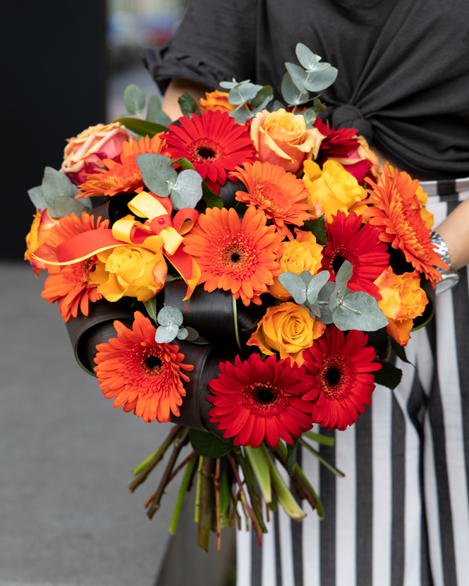 Buchet trandafiri și gerbera