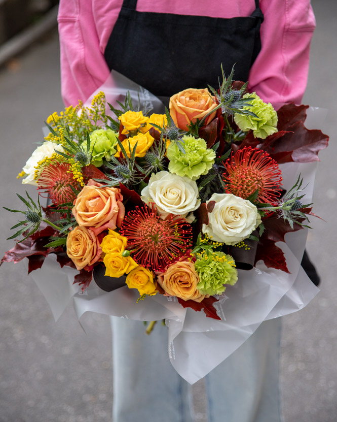 Bouquet with autumn elements