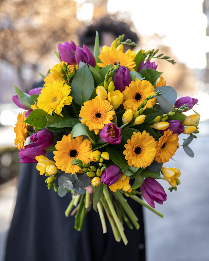 Buchet cu lalele si gerbera