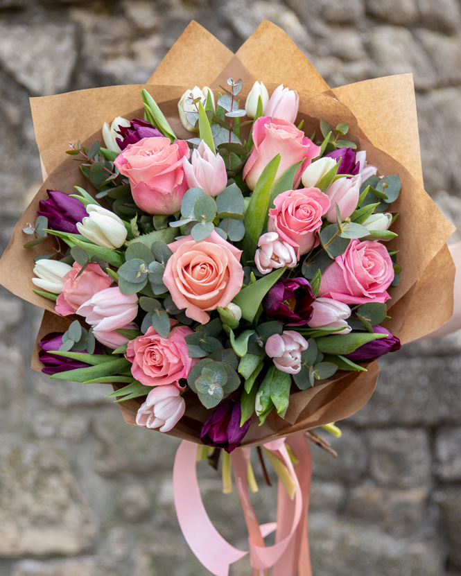 „Pink and Pretty” rose and tulip bouquet