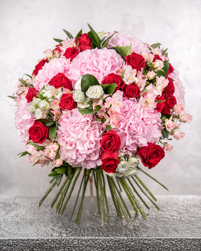 “Majestique” Luxury Bouquet