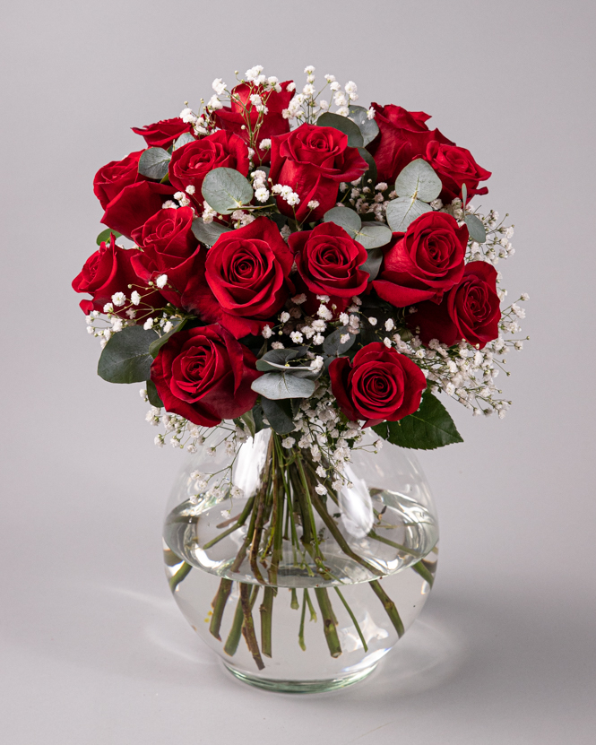 Bouquet of 15 red roses 