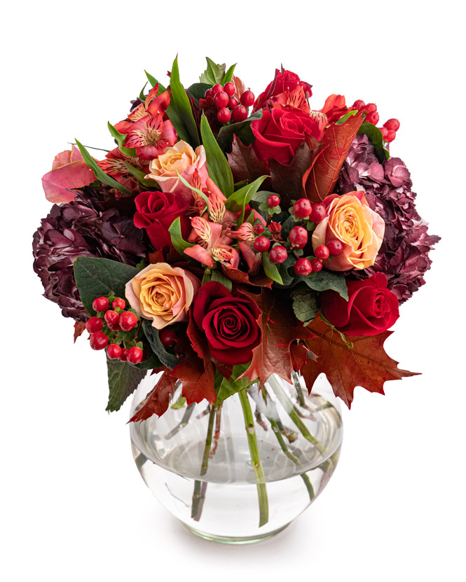 Red roses and burgundy hydrangeas bouquet