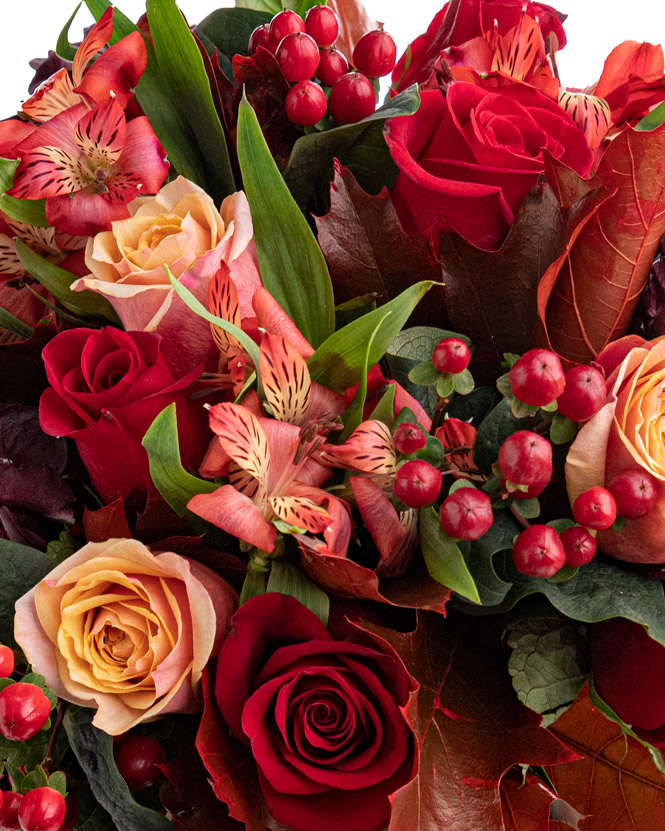 Red roses and burgundy hydrangeas bouquet