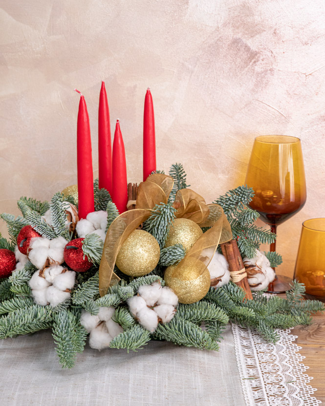 Christmas arrangement with candles