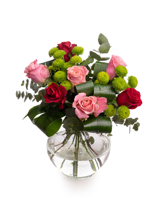 Bouquet with roses and  chrysanthemum Yoko