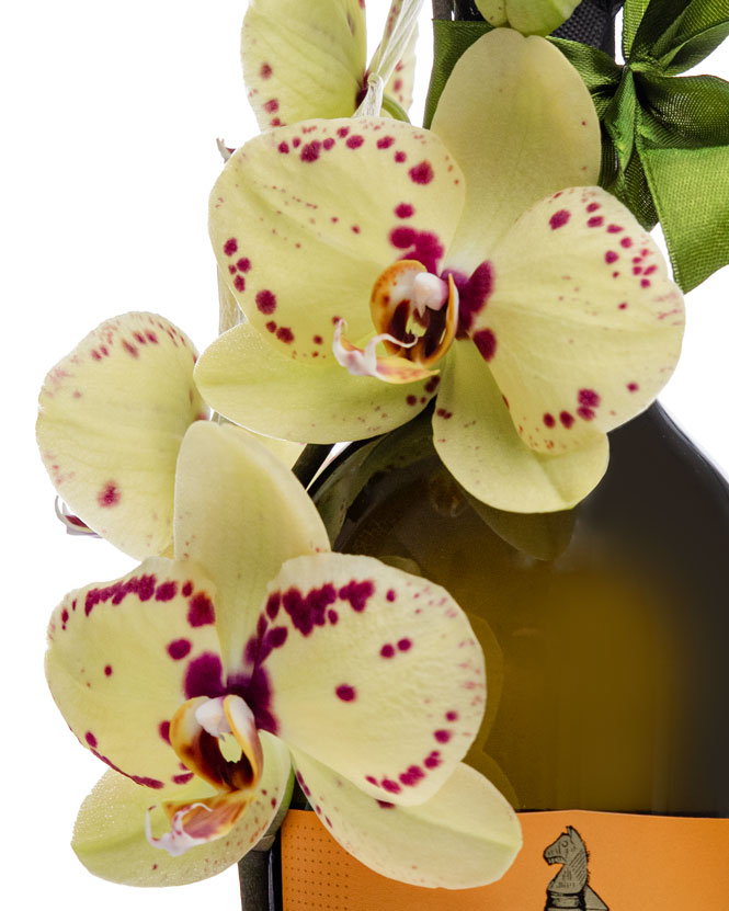 Sticlă prosecco decorată cu orhidee