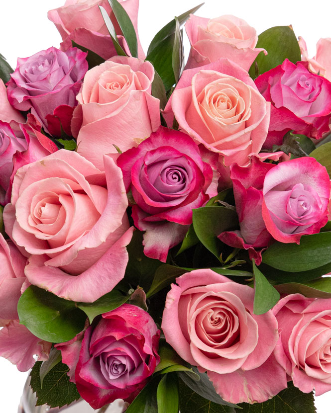 Buchet trandafiri roz și mov