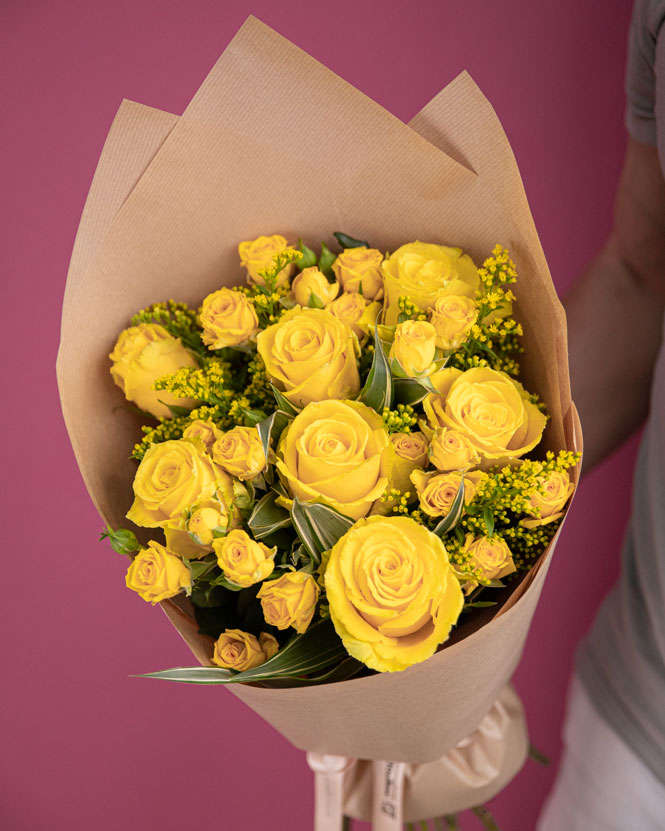 Yellow roses bouquet