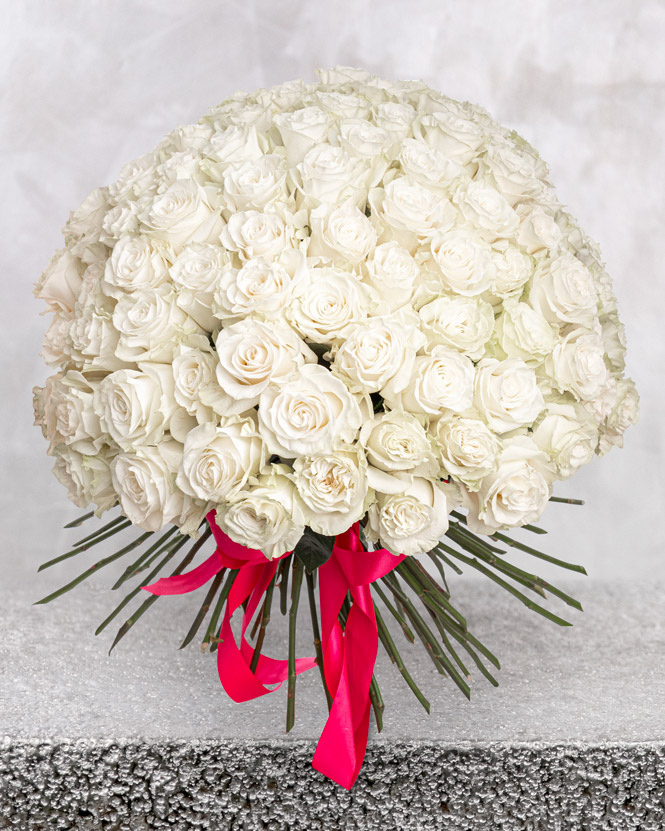 101 White Roses Bouquet