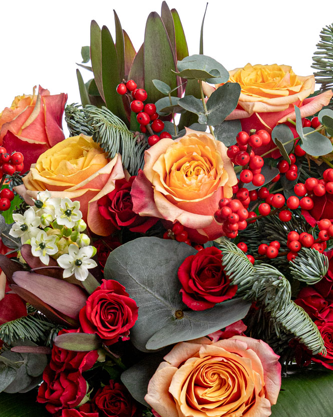 Winter bouquet of roses