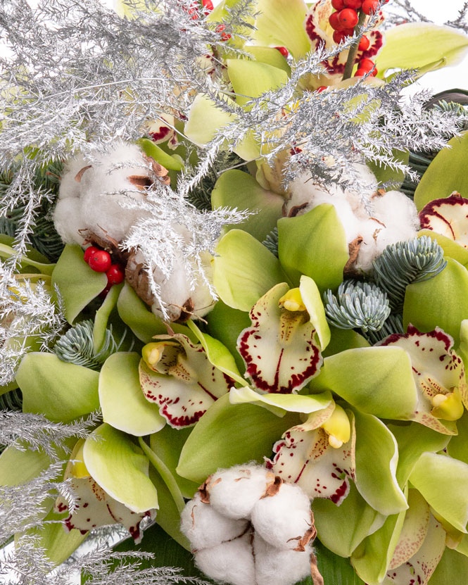 Winter bouquet with cymbidium orchid